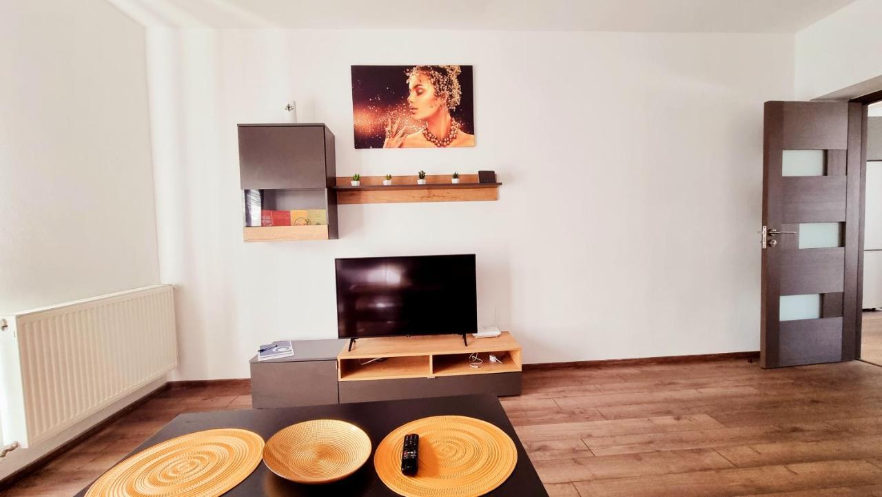 Apartament Dabe Hd Vajdahunyad Kültér fotó