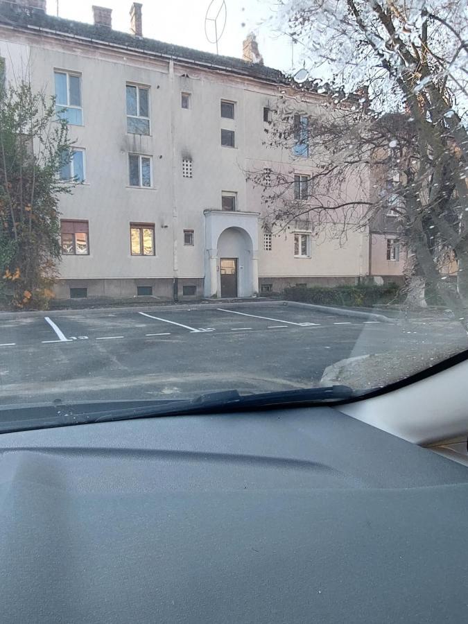 Apartament Dabe Hd Vajdahunyad Kültér fotó